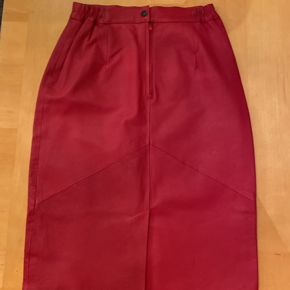 VTG Red Leather Straight Skirt lined size 8 - Picture 6 of 11